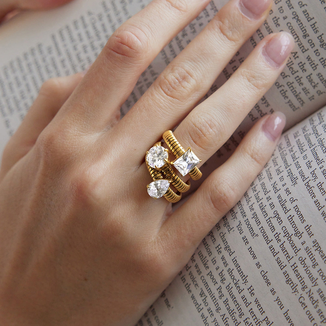 Chunky Y2K Solitaire Ring — view 2