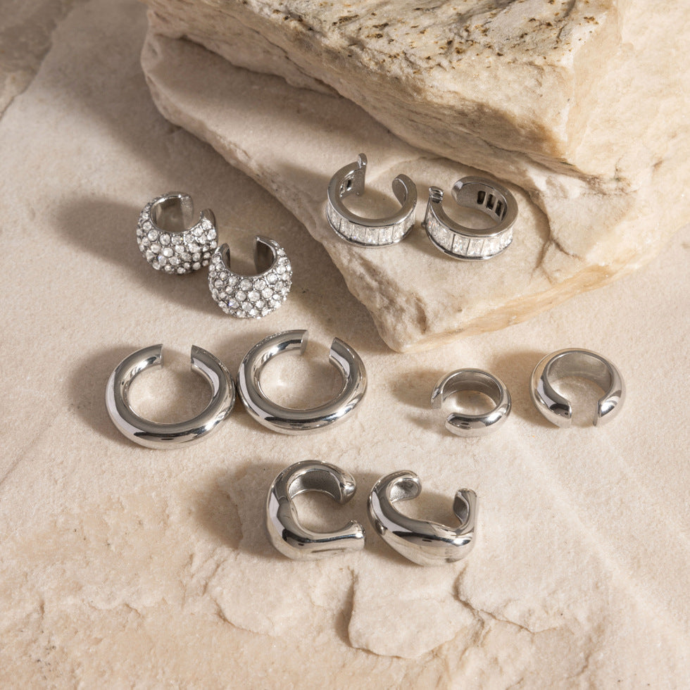 Chunky Y2K Ring — view 3