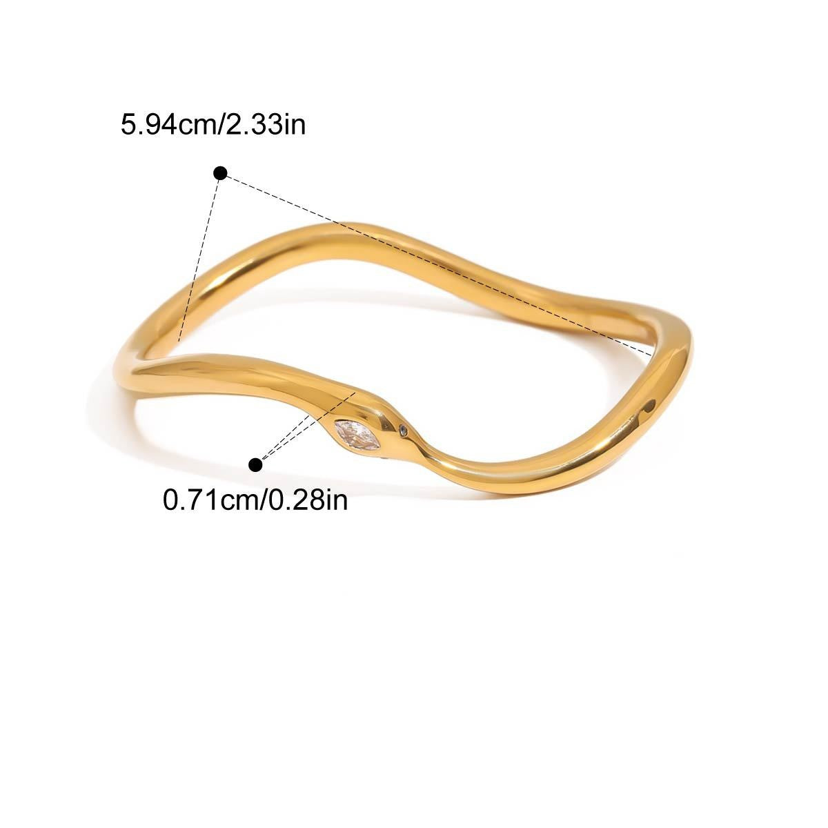 Celestial Star Jewelry Set — Sculptural Wave Bangle · Gold