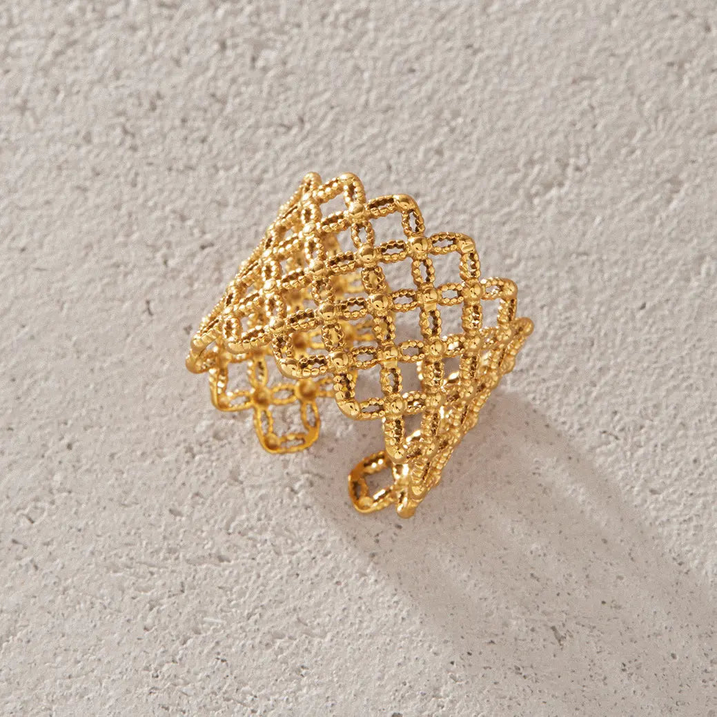 Vintage Interlocking Chain Link Ring