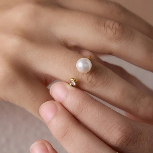 Minimal Pearl Ring — view 2