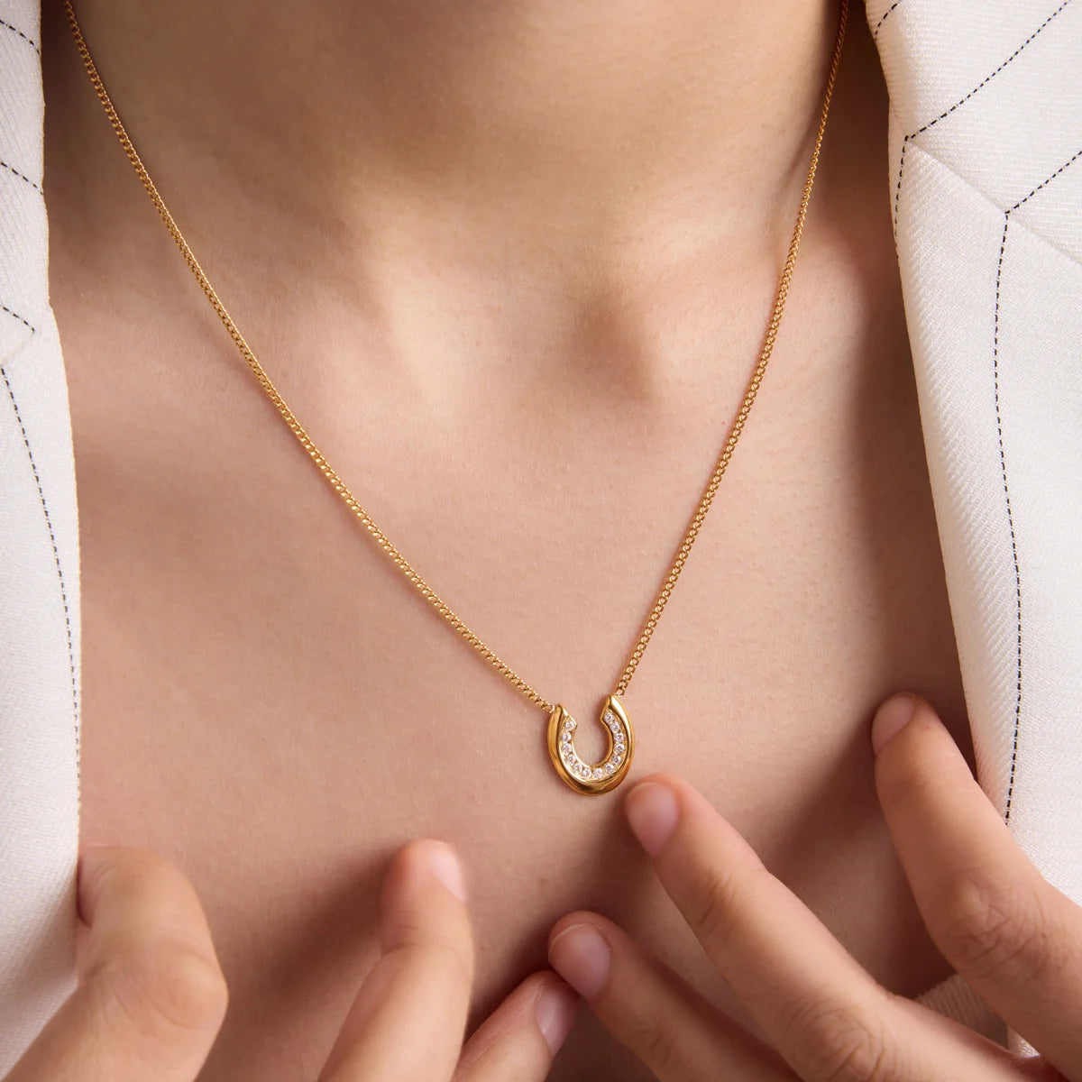 Horseshoe Jewelry Set — view 2