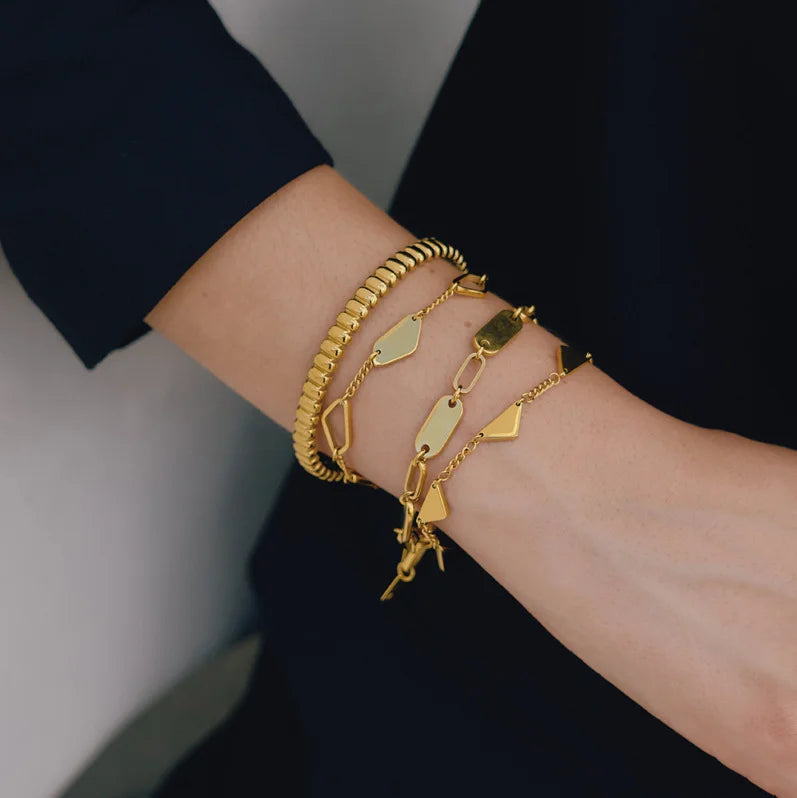 Geometric Disc Triangle Jewelry Set — view 2