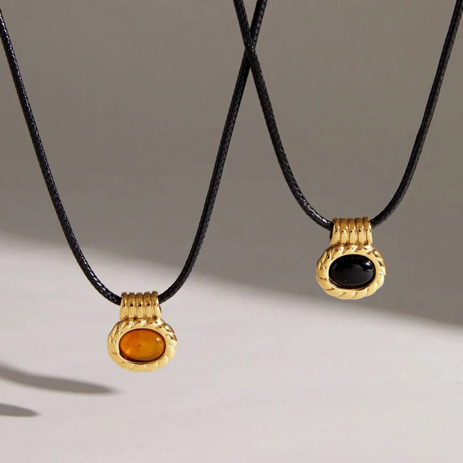 Round Vintage Pendant Necklace