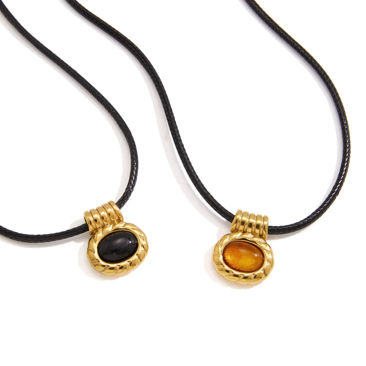 Round Vintage Pendant Necklace — view 5