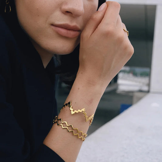 Chunky Zigzag Chain Bracelet — view 2
