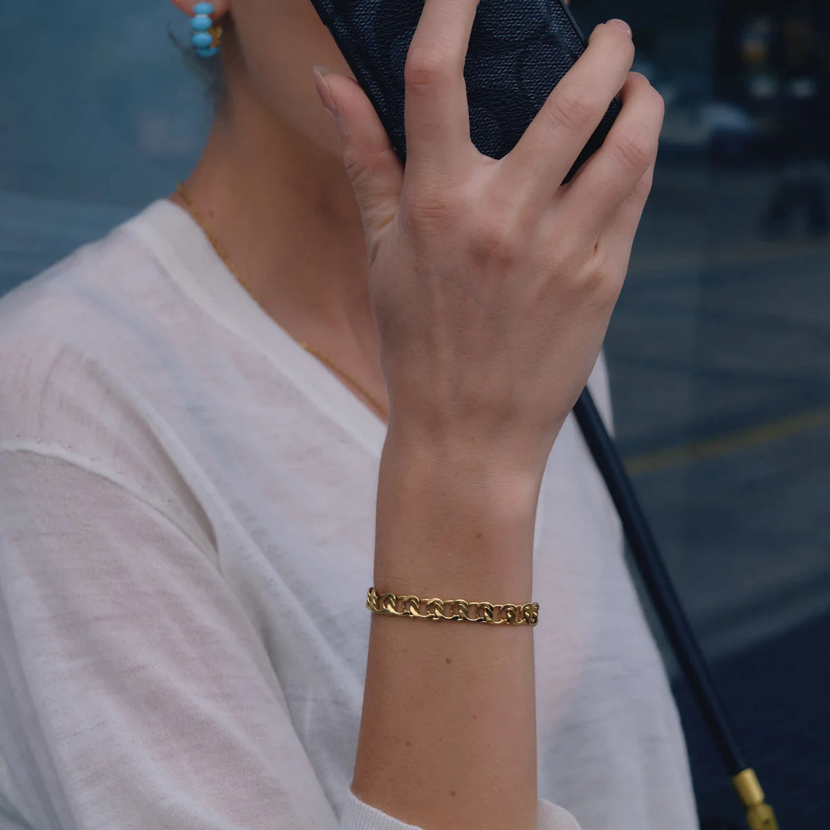 Blue Turquoise Four Petal Chain Bracelet — Plain Chunky Link Chain · Gold