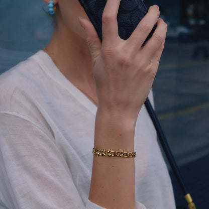 Blue Turquoise Four Petal Chain Bracelet — Plain Chunky Link Chain · Gold